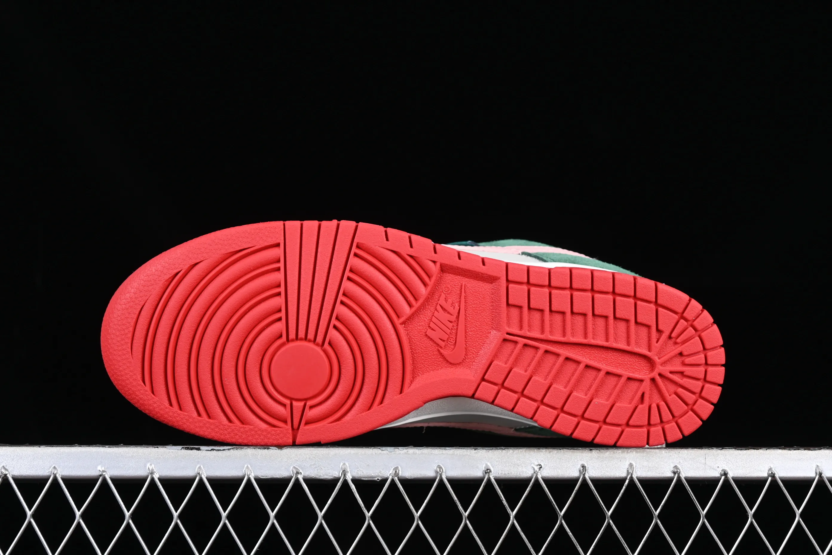 All categories Nk SB Dunk series Nk SB Dunk Low low-top sneakers F version Nk Dunk Low "All Petals United" Sonorous Rose SB low-top casual sneakers FN8923-061